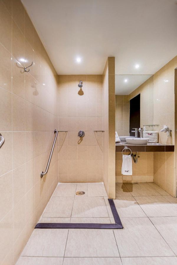 First Hotel&business Hotel 3*